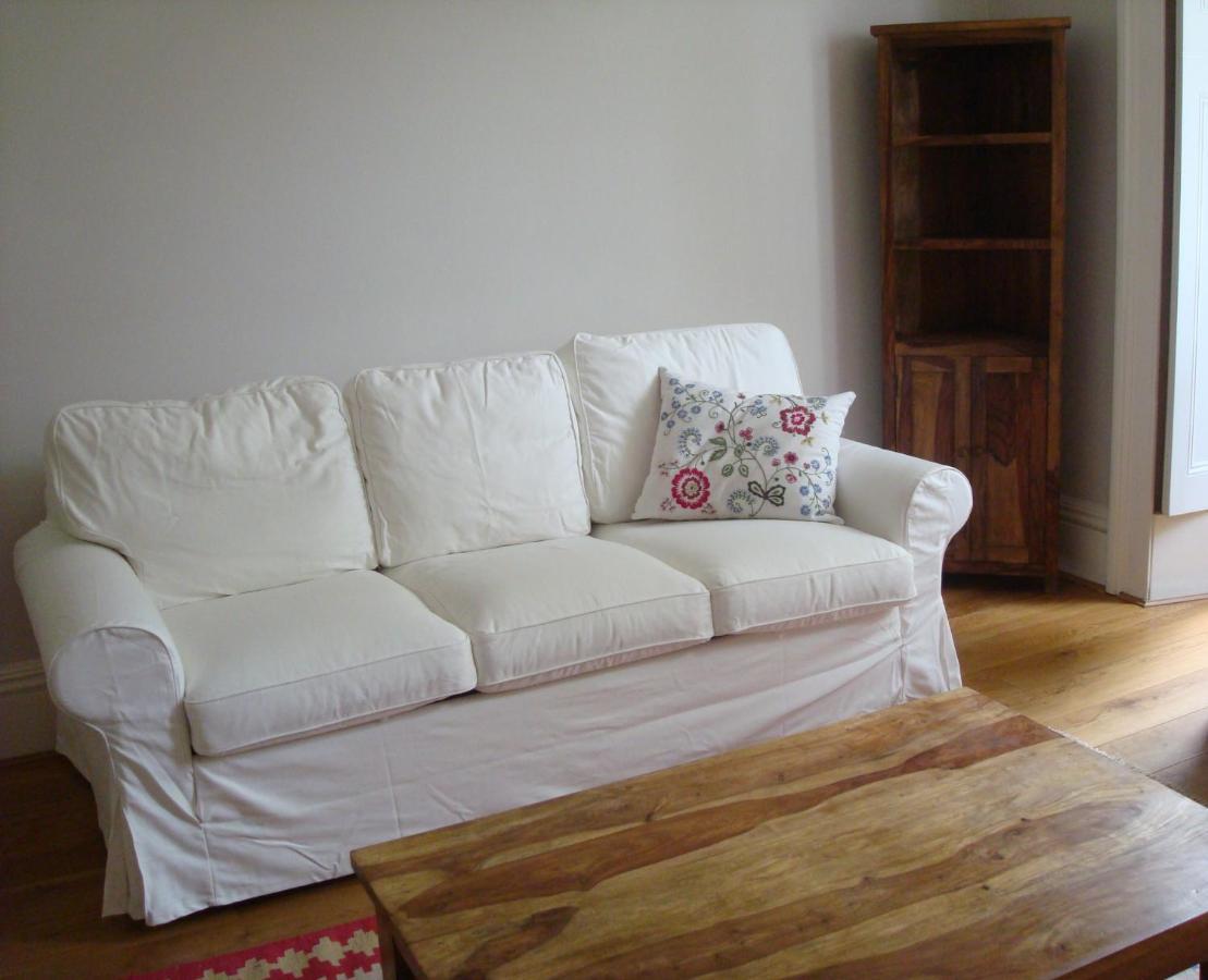 Luxury Holland Park, Sleeps 2, Free S'Fast Wifi Appartement Londen Buitenkant foto